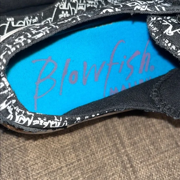 Blowfish Black and White Cats all over Graphic women's size 7  Sneakers - Picture 8 of 10